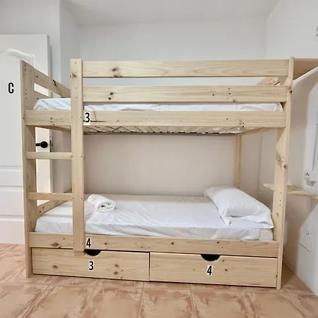Merced Hostel